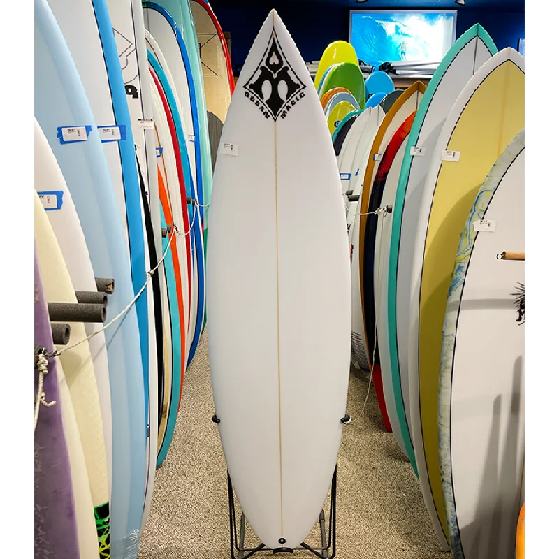 surfboards for speed and control-High Performance Surfboard - 5'10"