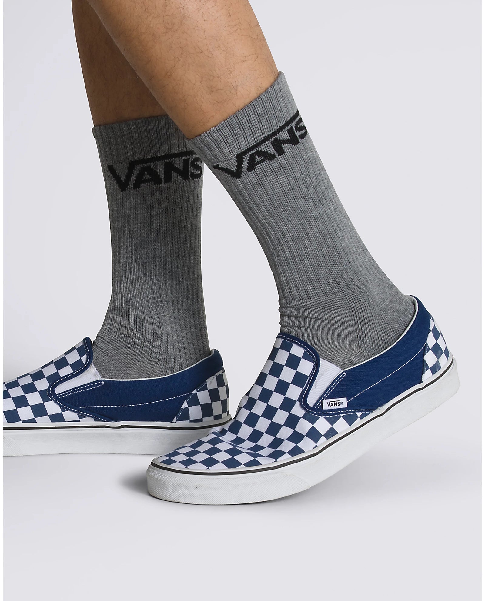 affordable surf clothes for beginners-Vans Classic Crew Socks