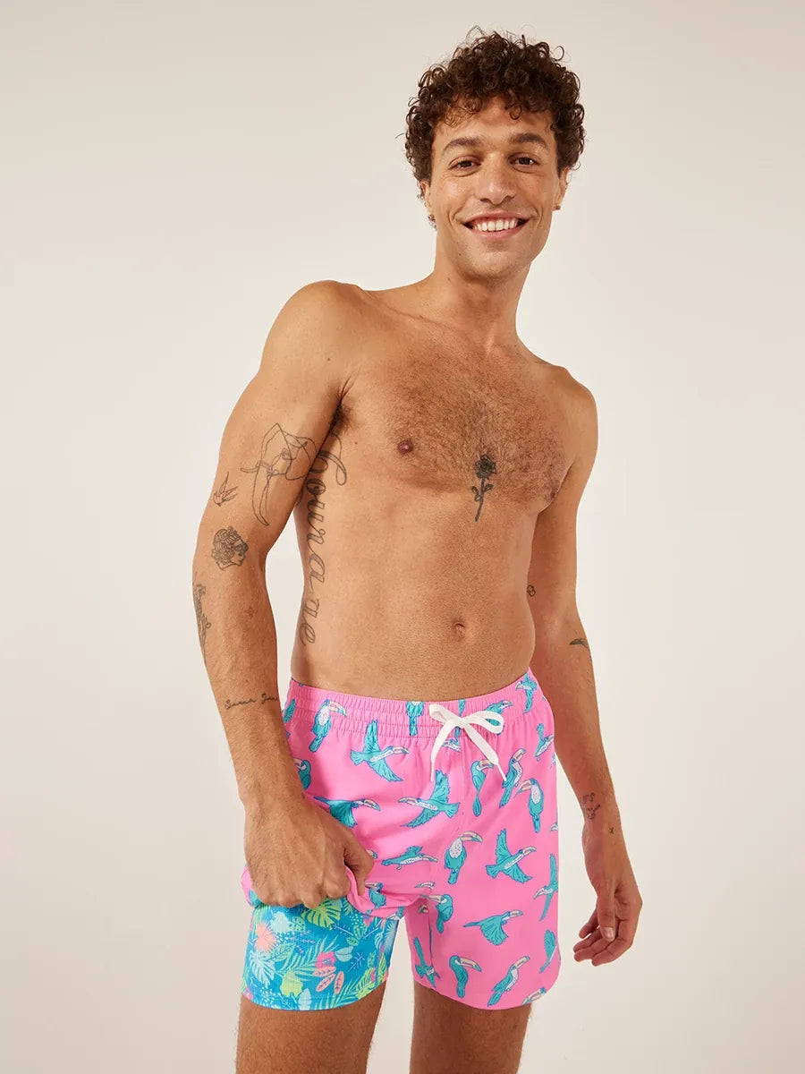 surfwear with built-in sun protection-Chubbies Mens The Toucan Do Its 5.5" Swim Trunks with Compression Liner