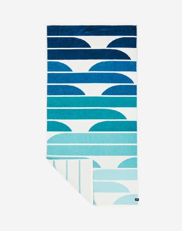 high-quality surfboards for durability-Slowtide Swell Woven Towel