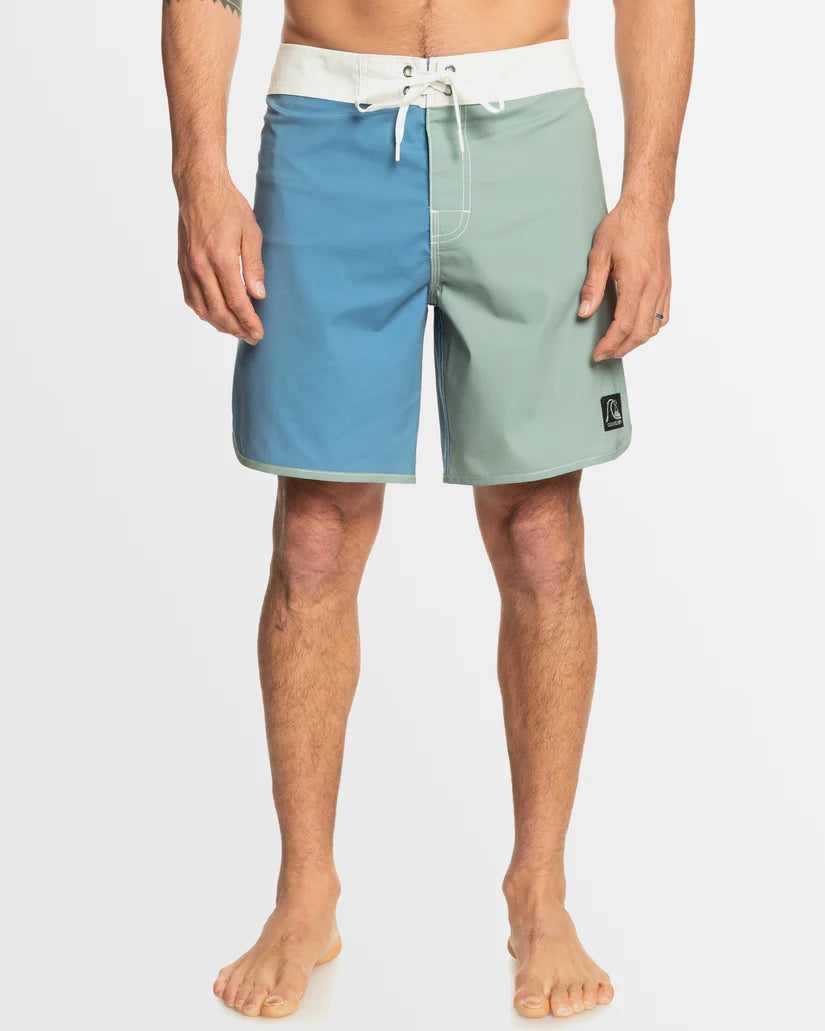 breathable surf clothes for morning surf-Quiksilver Men's Original Scallop Jester 18" Boardshorts