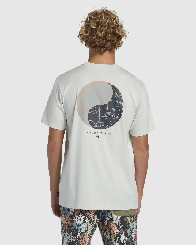 affordable surf gear for long sessions-Billabong Mens CG Yin Yang Short Sleeve T-Shirt